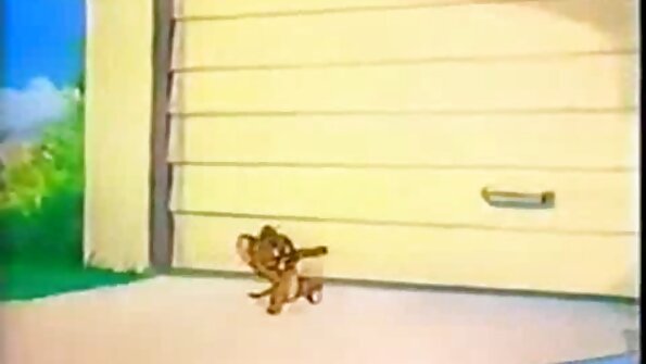 păsărica lui Chloe fete care se masturbeaza singure Kondrad