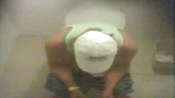 Nu m-a lăsat să-mi filme porno de calitate termin teza.