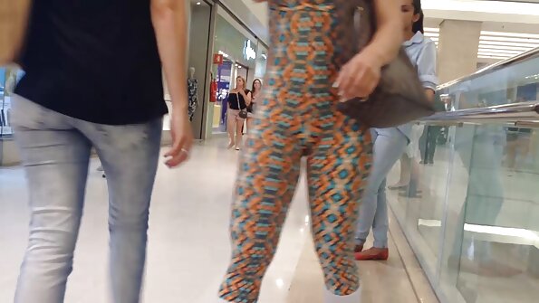 Biciuire futai cu mosi si babe în public.