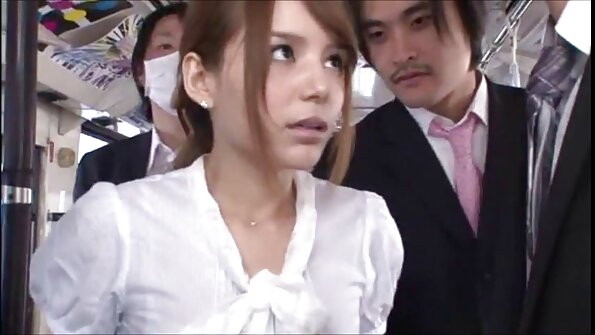 La naiba fete păroase cu o târfă tânără.