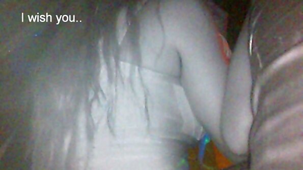 Tânăr și bătrân. plange de durere cand o fute