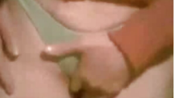 Angajați amețiți de la futai intre femei benzinărie.