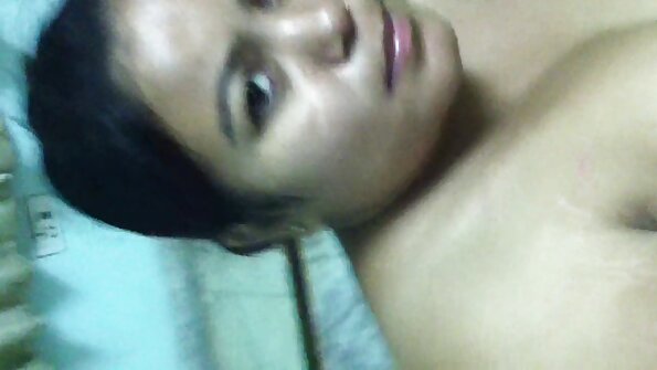 Sex cu o filme xxx cu femei gravide brunetă zveltă.