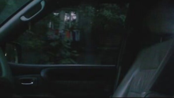 A femei xnxx jucat o comedie.