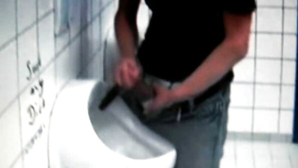 Am filme sexi sexi filmat păpușa pe video.