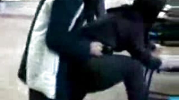 Sex exploziv una care suge pula fără angajament cu prietenul fiului