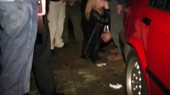 Explosive handjob sekel. fete sexi xxx