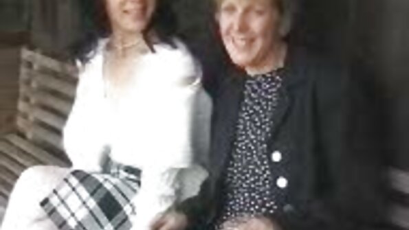 Gay a fost trezit de vederea fundului cu firme pornoxxx săpun al prietenului său.