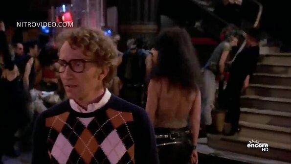 A semnat un contract de sexcu mame filmare.