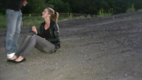 am porno cu fete romance spionat-o pe mama.