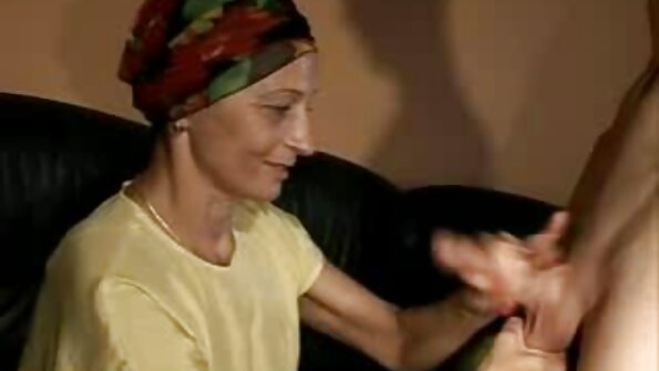 Dă dracu filme cu fete sexy o femeie scumpă.