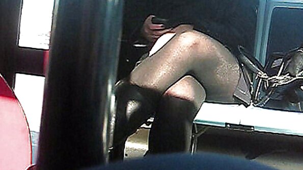 friptură somnoroasă fete grase sexi cu o curvă.