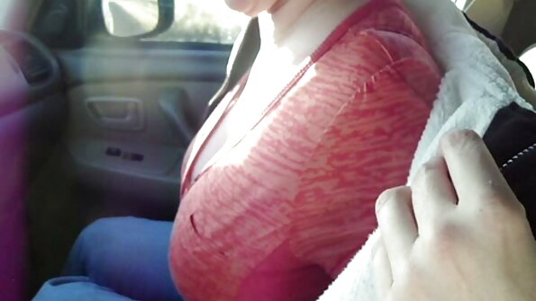 Pui cu xxx fete bune sanii mari.